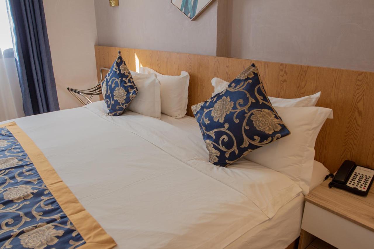 Vancii Hotel Chefchaouen Exterior photo